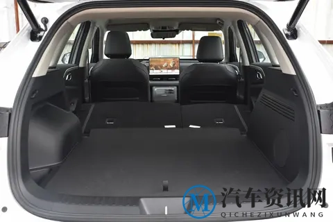 哈弗H6L:不玩虚的!2.0T动力+9DCT,家用选TA准没错-1
