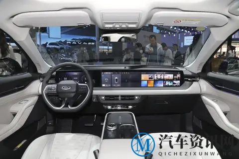全新合资B级车，配1.1米巨幅屏+8155芯片，搭2.0T+8AT，确实带劲-1