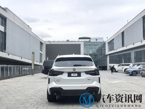 【网通社快报】二手车商收购2004款萨博9-5后纠结：报废还是拍卖？最终选择给它第二次机会-1