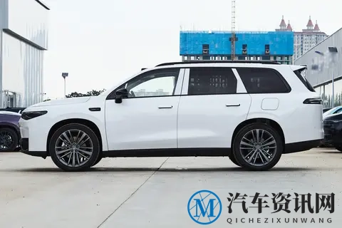 多孩家庭用车新宠儿！高性价比六座SUV，14万就能入手？-3