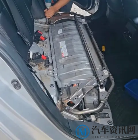 混动车电池坏了能当燃油车开吗？修车师傅说出大实话！建议收藏！-2