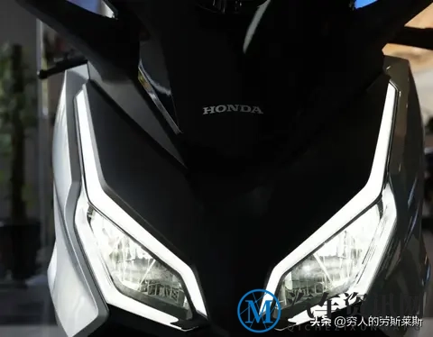 日系中排两强！雅马哈XMAX和本田NSS350该如何选？-2