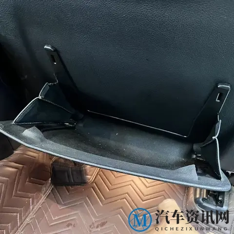 奔驰C级座椅的这个问题，都遇到过吗？-1