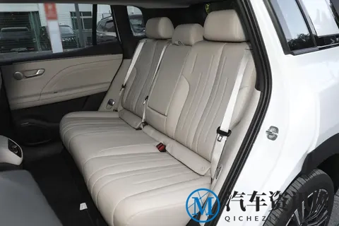 10万级家用SUV怎么选？AION i60纯电版深度体验：省钱又省心-3