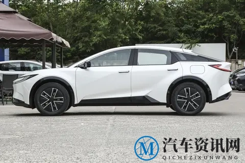 颜值高、用着方便又实用,一汽丰田bZ5适合家庭用车-1
