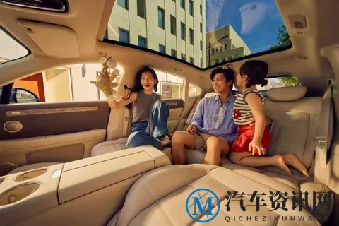2025广州车展智己大爆料！LS9能提车、LS6不等人！-2