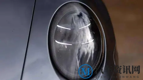 911 Turbo S来了，重量超标却跑得飞快，保时捷这次玩的是技术魔法-2