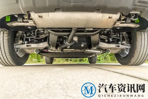 15万级三电机四驱SUV，捷途山海T1四驱探索版试驾感受-2