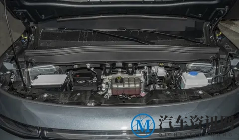 10万级SUV，配置丰富，零跑B10怎么样？-3