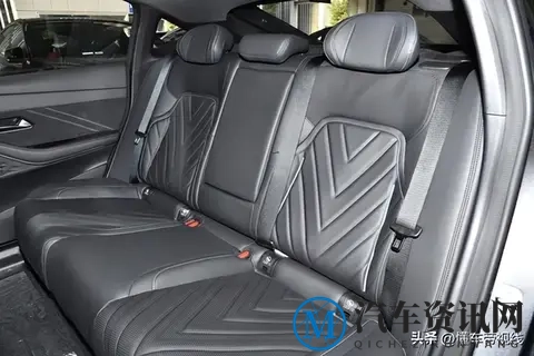 新车 | 售11.99万元_限量4000辆，深蓝经典·SL03正式上市-1