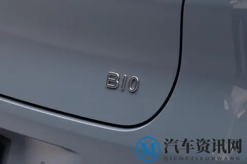 10万内纯电选车不纠结:零跑B10,把“全球车”标准开回家-2