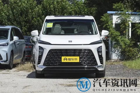 商务买别克 GL8:尊享版 vs 奢享版怎么选不踩坑?-3