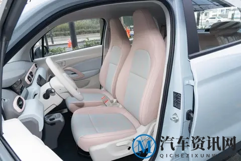 刚工作买代步车,预算有限怎么选?亲测零跑T03,这波操作很实用-2