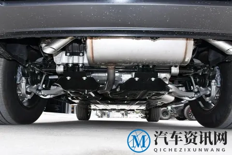 华为加持硬核实力，猛士 M817 解锁全场景越野新体验-3