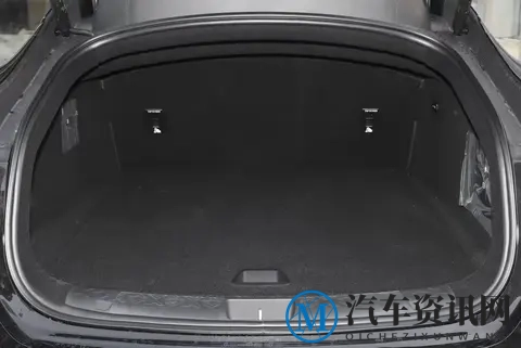 阿维塔06低至18.99万起：年轻人的豪华智能轿跑，到底有多香？-1