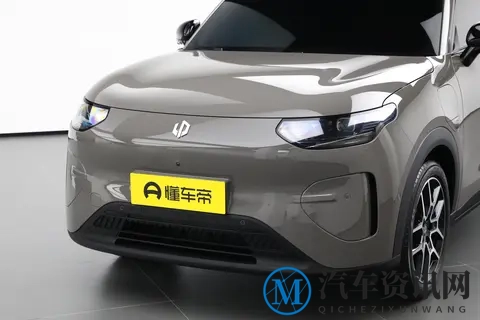 被零跑 A10 狠狠圈粉！10 万级市场要变天了-2