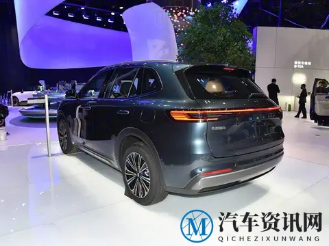 2025广州车展：限时9.58万起，吉利银河正式发布2026款星舰 7 EM-i-2