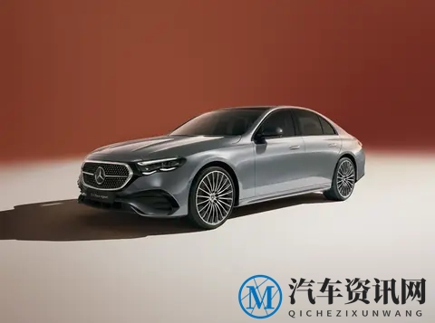 以前都不敢想！新款奔驰E级入门版直接配齐，这回可真香了！-2