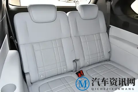 新车 | 售27.99万元起_6座增程大型SUV,深蓝S09超长续版上市-1