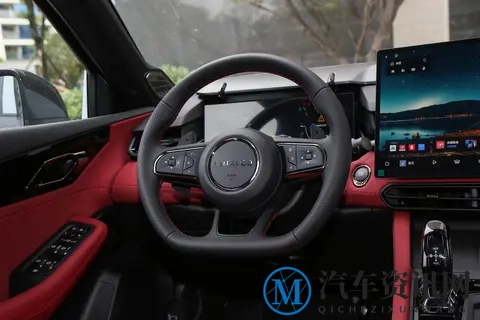 家用车就该只讲实用?第三代领克03告诉你,好开才是硬道理-1