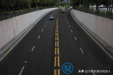 告别堵车焦虑！10个硬核堵车技巧，防加塞、省油耗，通勤族必看-2