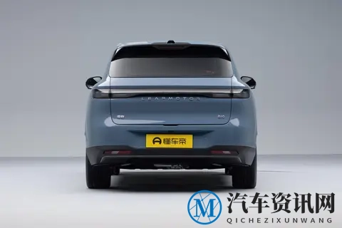 10万级全球车真容：零跑B10凭什么让欧洲人花25万抢？-2
