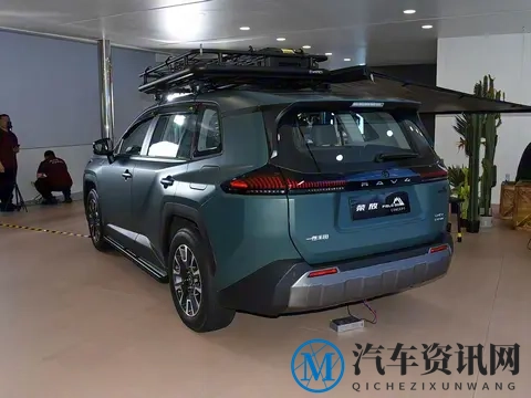 双擎版低至15.18万元 全新丰田RAV4荣放要抢新能源车份额?-1